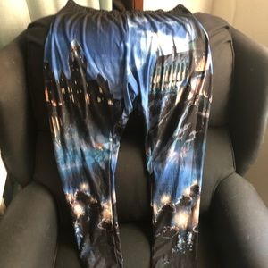Torrid Harry Potter Leggings (Size 3)
